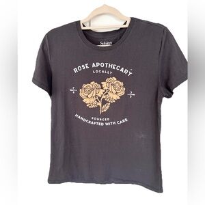 Schitts Creek Black Graphic T-Shirt with Rose Design med